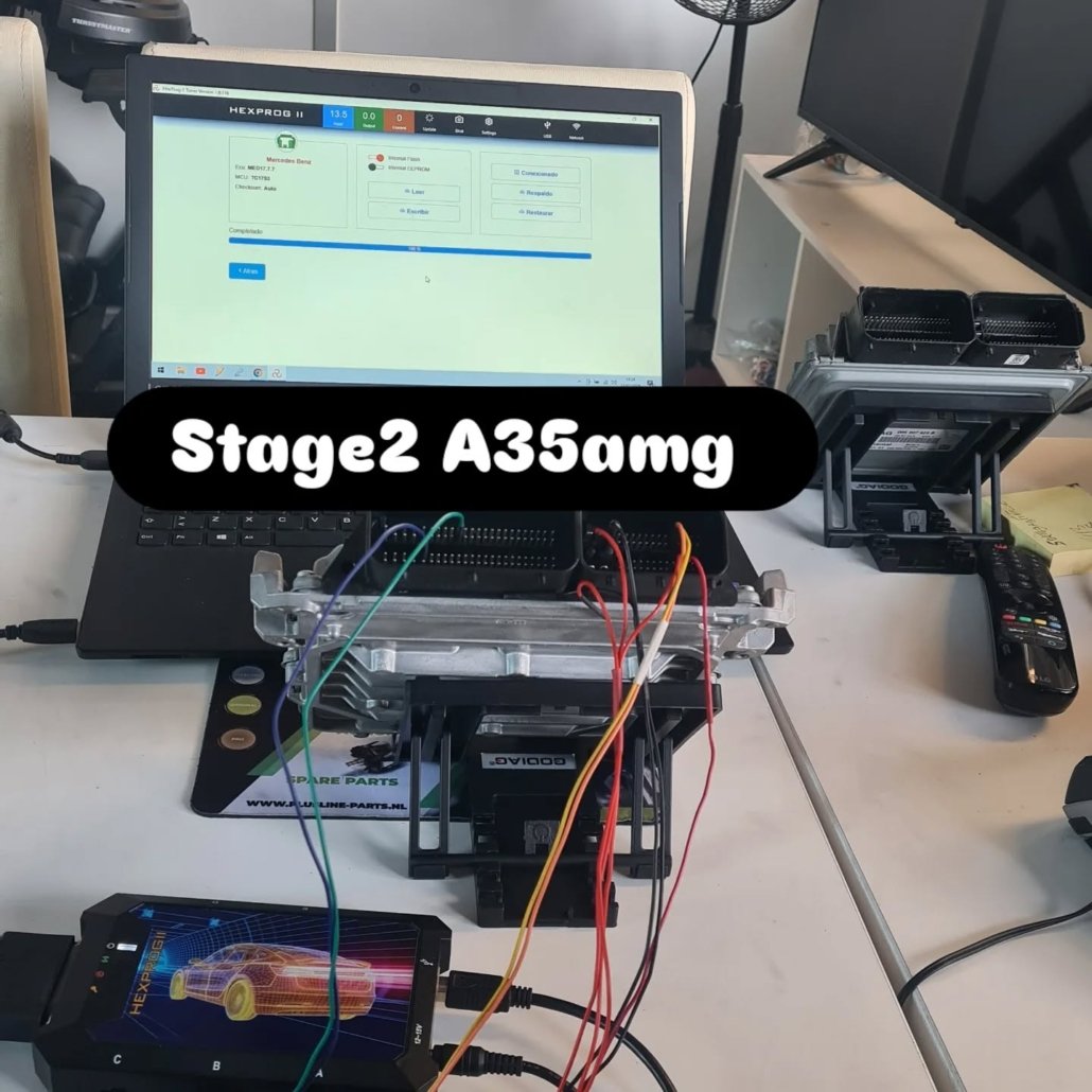 Centralita de Mercedes A35 AMG en banco para Stage 2 a medida